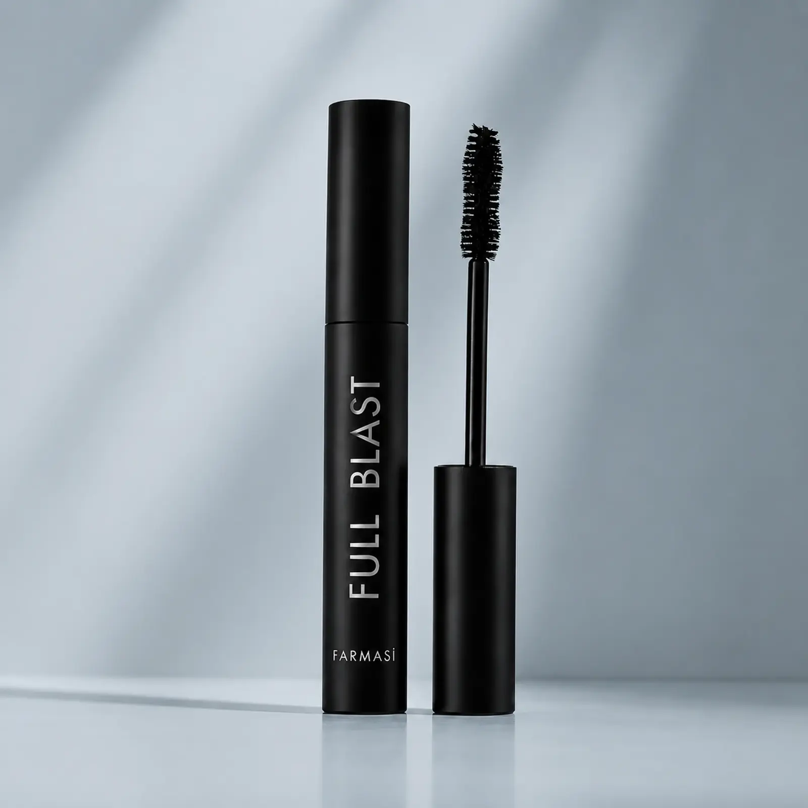 Full Blast Mascara